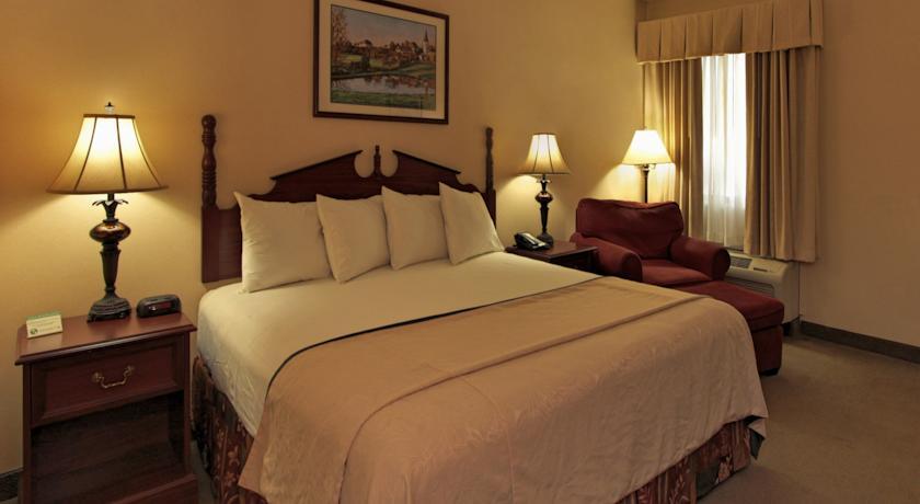 Baymont By Wyndham South Bend Near Notre Dame Exterior foto